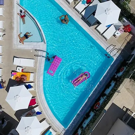 Agrelli Hotel & Suites-2